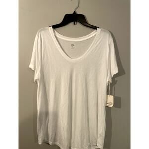 NWT a.n.a Scoopneck White T-Shirt - Size XL